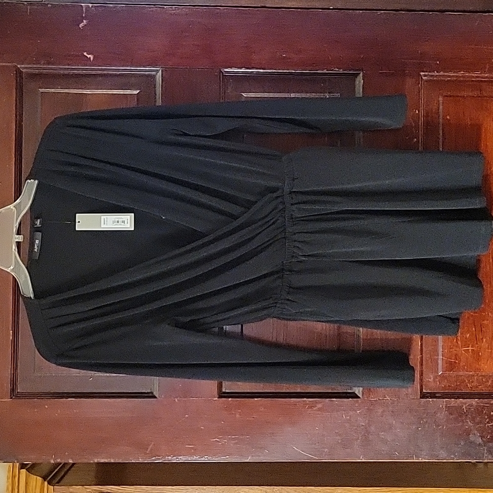 Apt 9 black shorts jumper